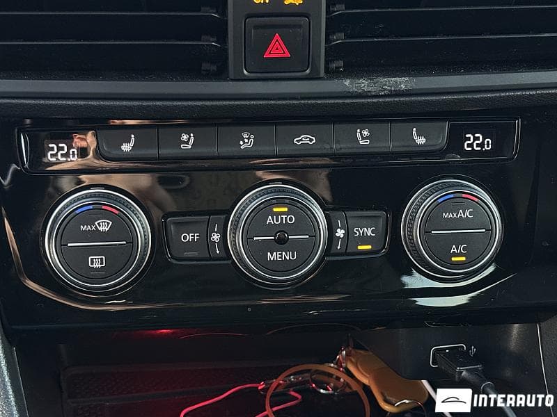 Volkswagen Jetta GLI 2020 — Миниатюра 11
