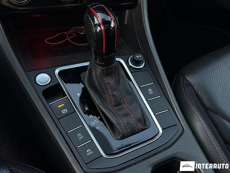 Volkswagen Jetta GLI 2020 — Миниатюра 12