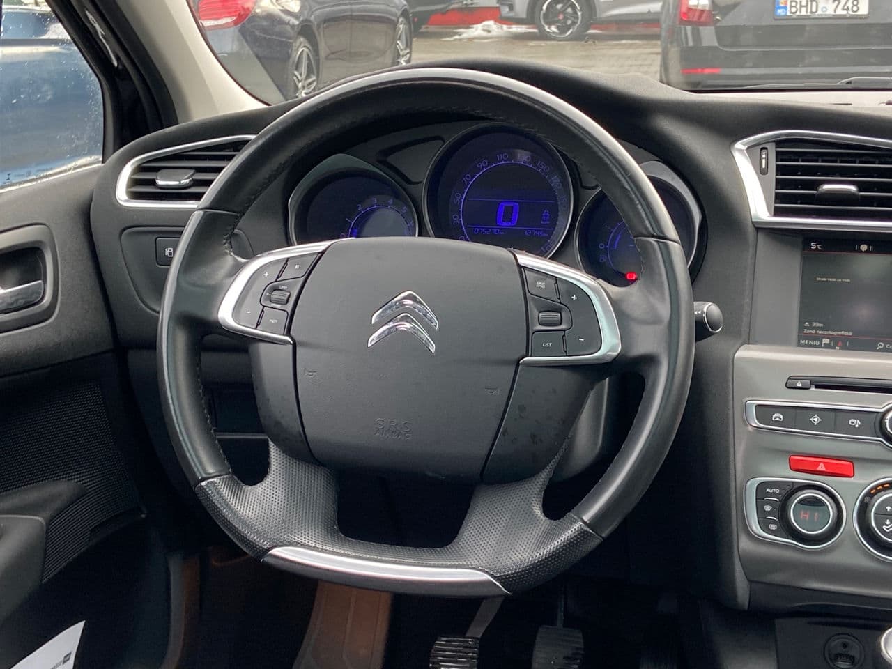 Citroen C4 2017 — Миниатюра 11