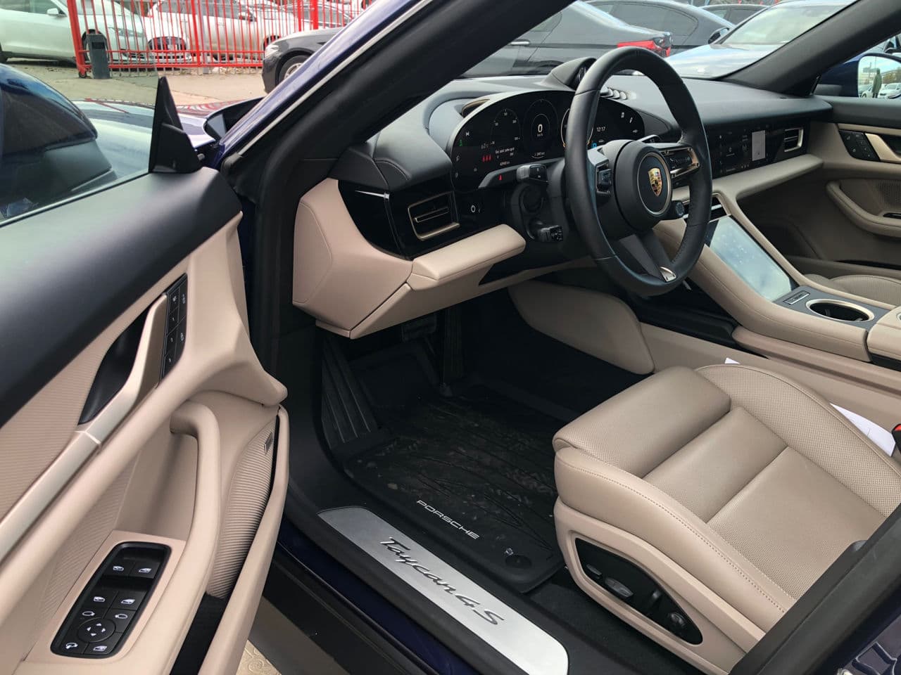 Porsche Taycan 4S 2022 — Миниатюра 9