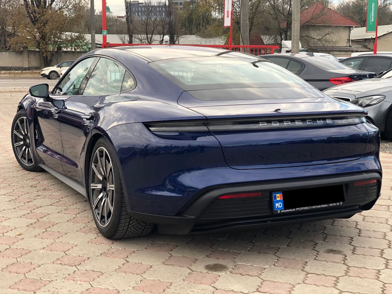 Porsche Taycan 4S 2022 — Миниатюра 4