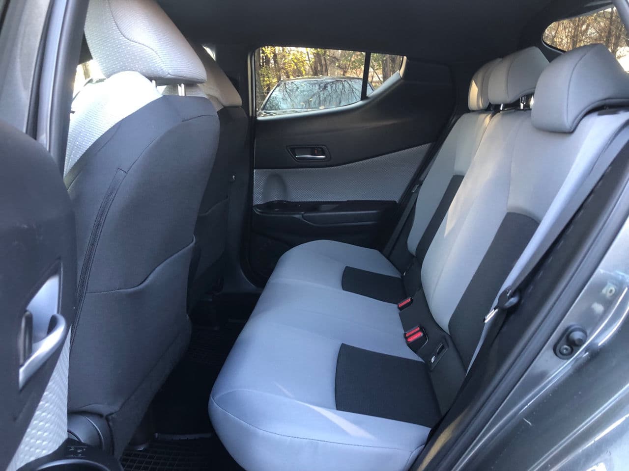 Toyota C-HR 2019 — Миниатюра 7