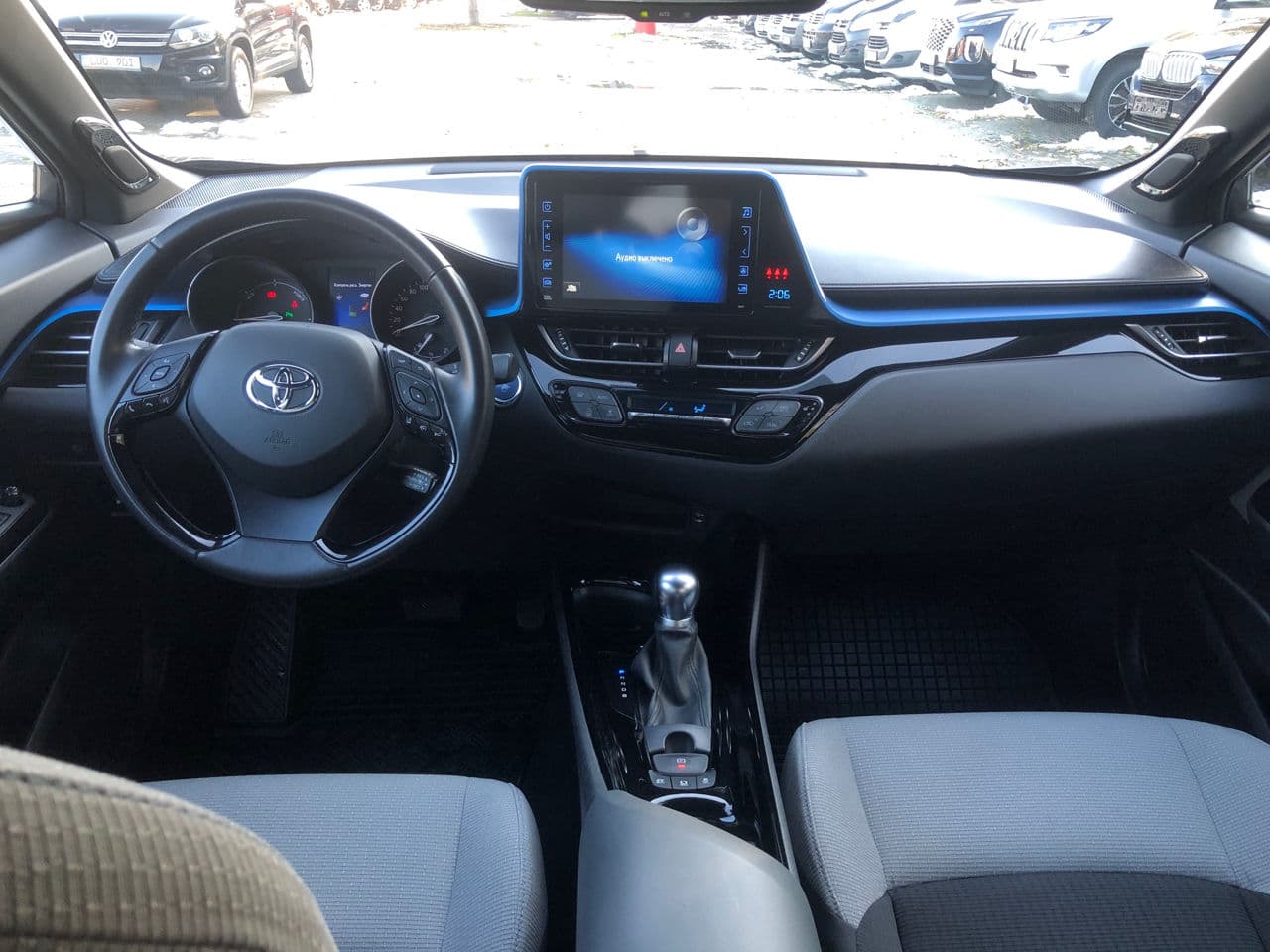 Toyota C-HR 2019 — Миниатюра 9