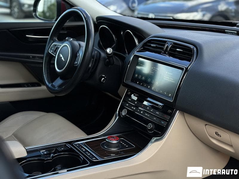 Jaguar XE 2016 — Миниатюра 22