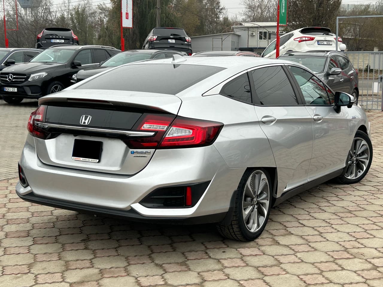 Honda Clarity 2018 — Миниатюра 3