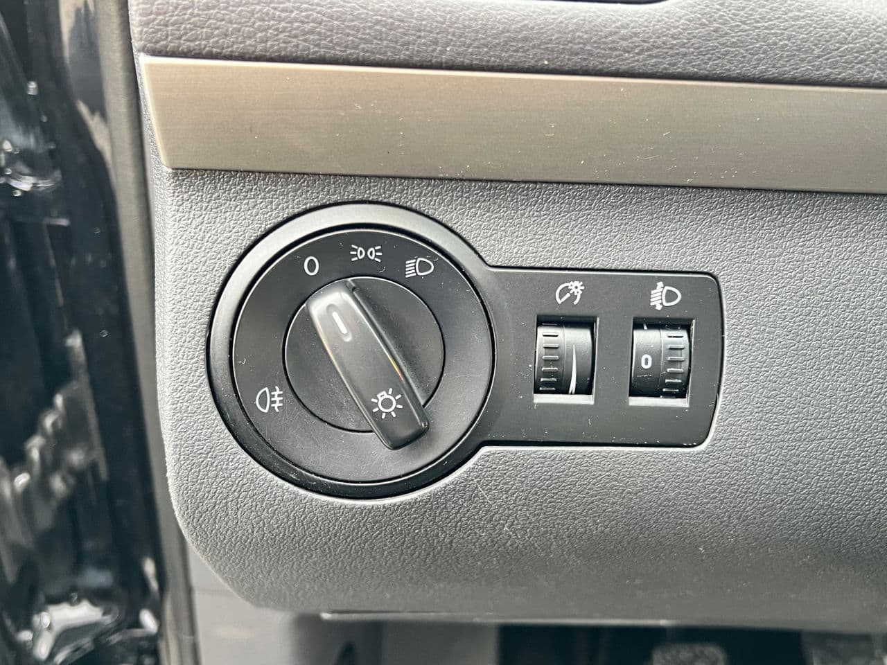 Volkswagen Touran 2010 — Миниатюра 14