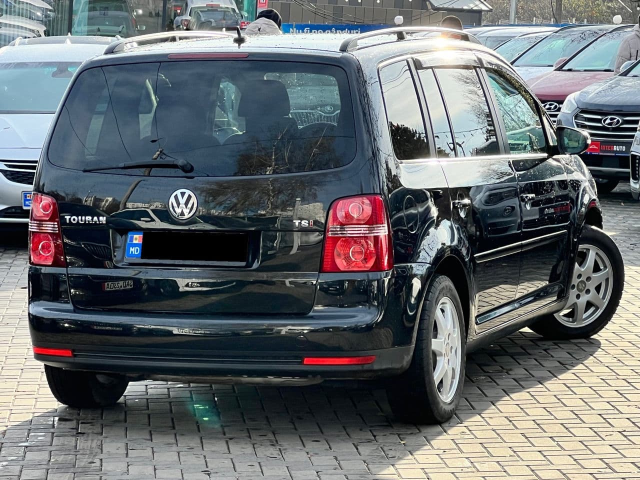 Volkswagen Touran 2010 — Миниатюра 3