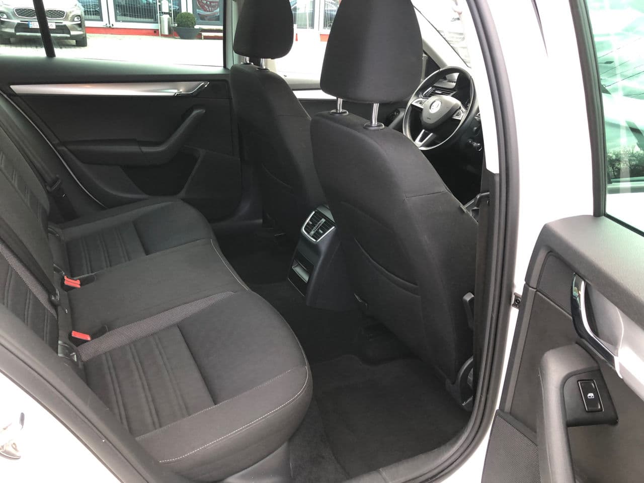 Skoda Octavia 2017 — Миниатюра 14