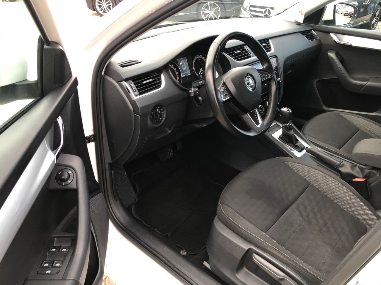 Skoda Octavia 2017 — Миниатюра 5