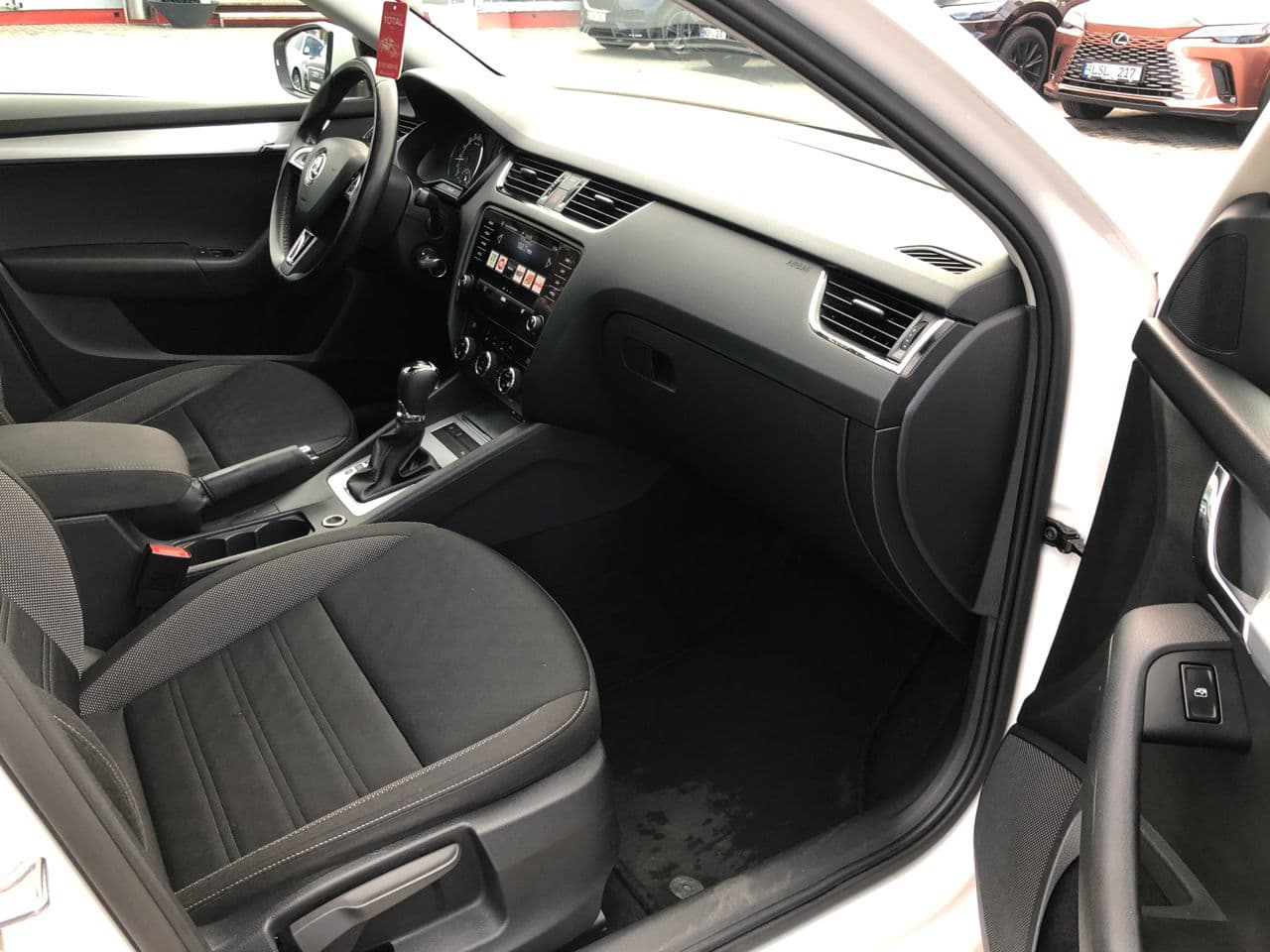 Skoda Octavia 2017 — Миниатюра 12