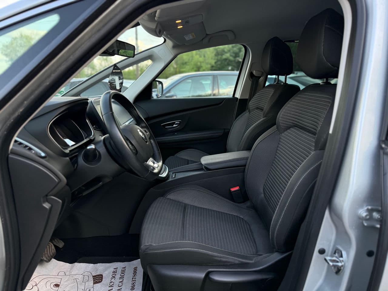 Renault Scenic 2016 — Миниатюра 6