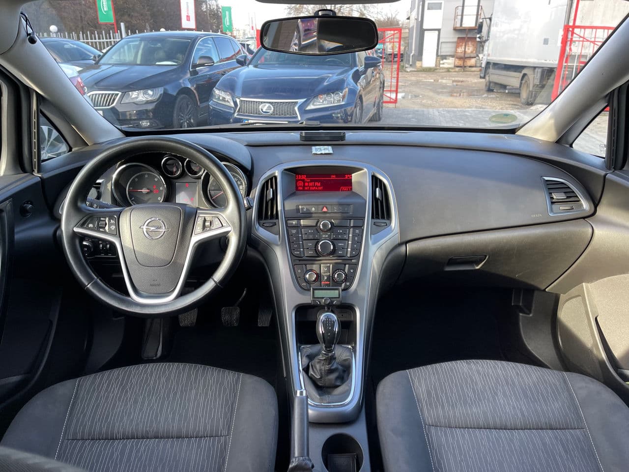 Opel Astra 2013 — Миниатюра 7
