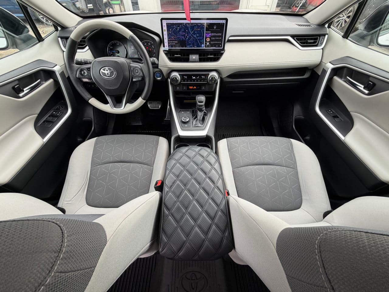 Toyota Rav-4 2020 — Миниатюра 10
