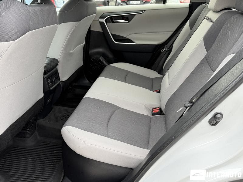 Toyota Rav-4 2020 — Миниатюра 7