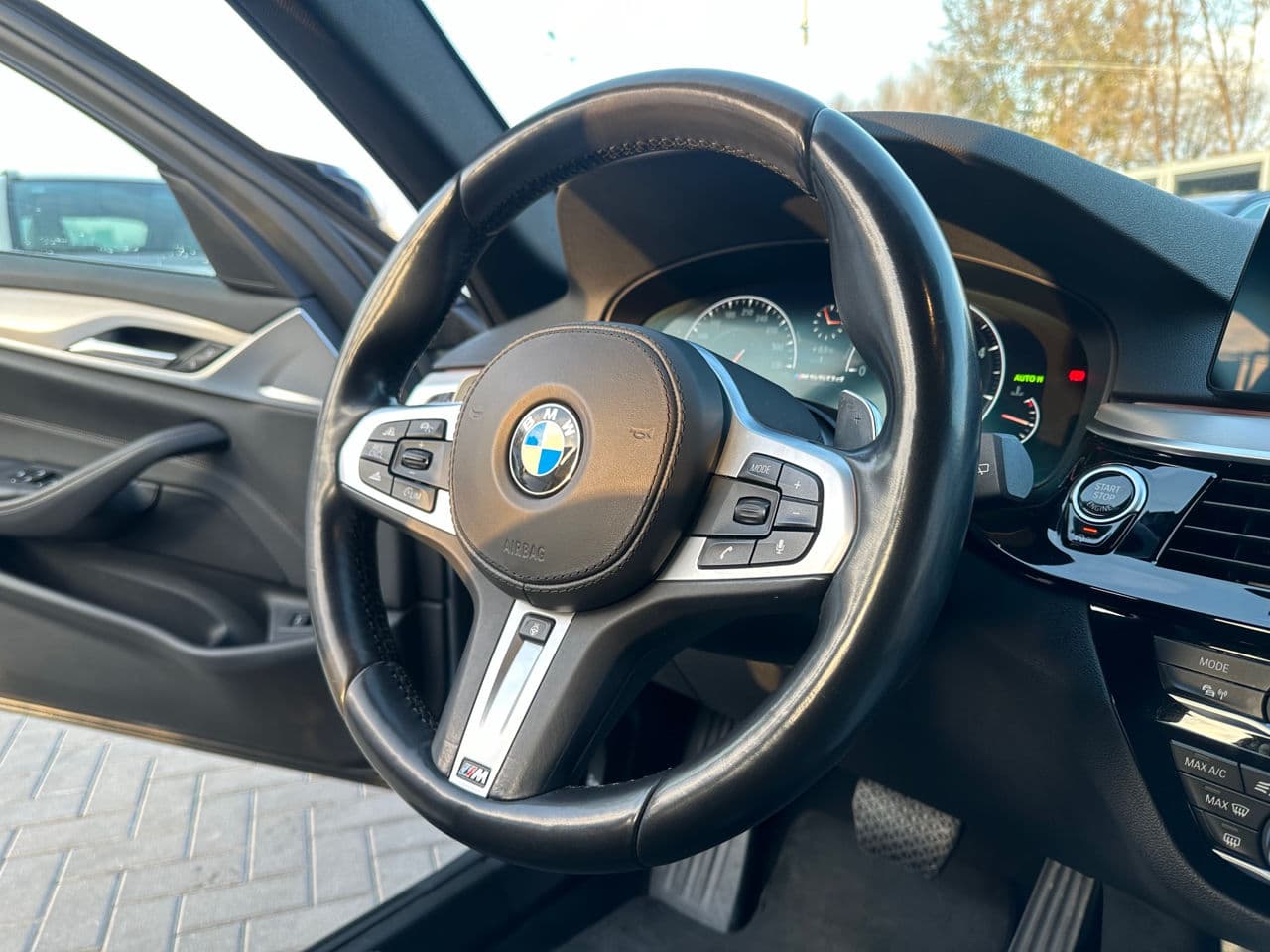 BMW 520 2019 — Миниатюра 8