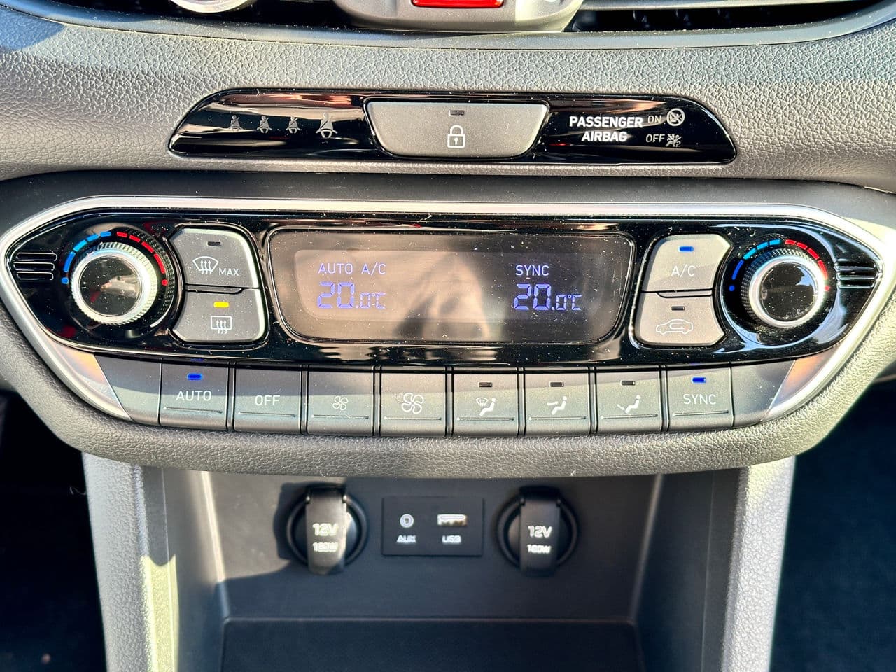 Hyundai i30 2019 — Миниатюра 10
