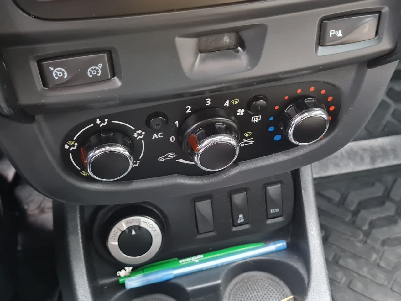 Dacia Duster 2014 — Миниатюра 13