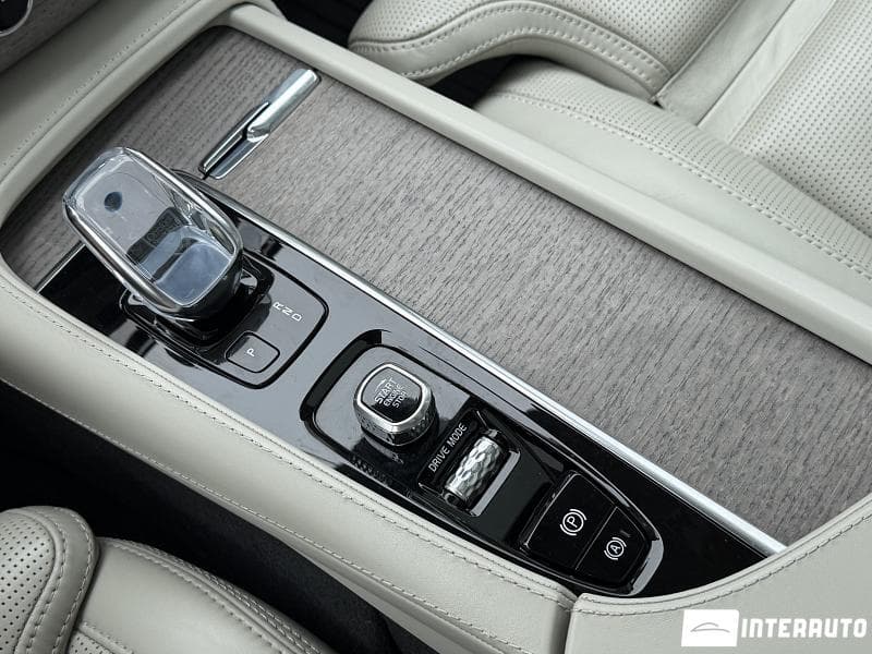 Volvo XC 90 2020 — Миниатюра 17