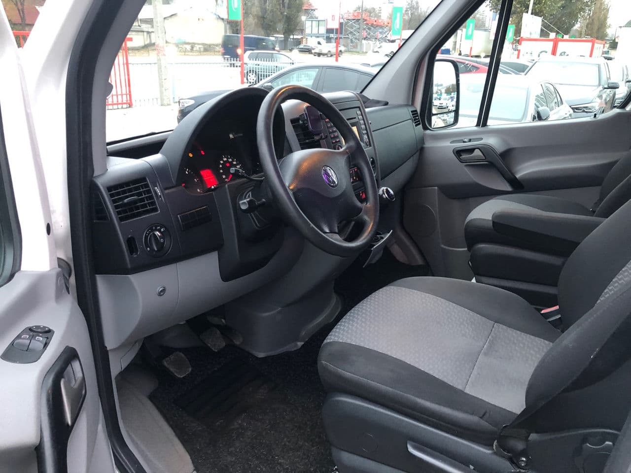 Volkswagen Crafter 2013 — Миниатюра 5