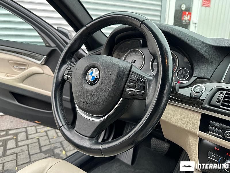 BMW 520 2015 — Миниатюра 8