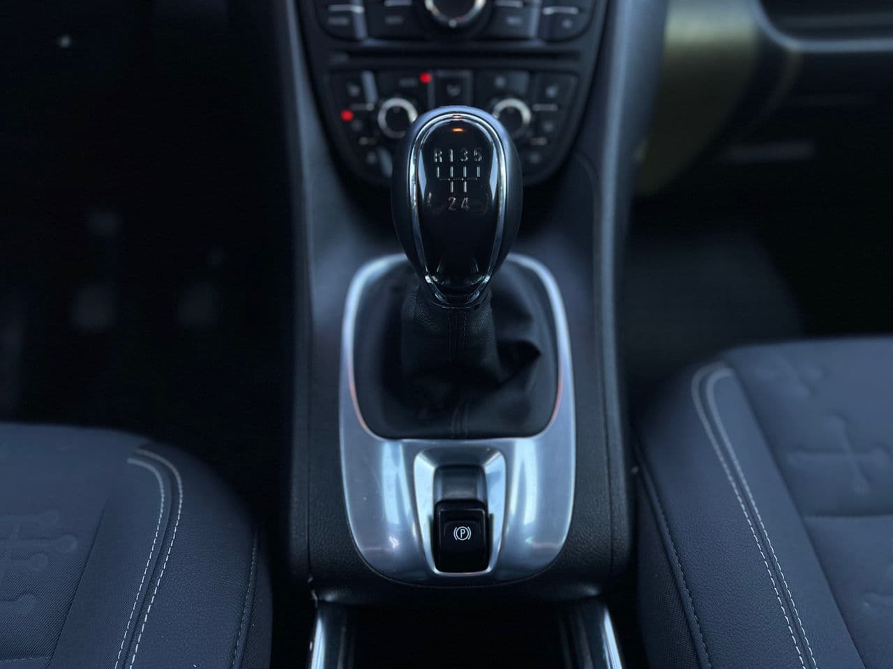 Opel Meriva 2015 — Миниатюра 14
