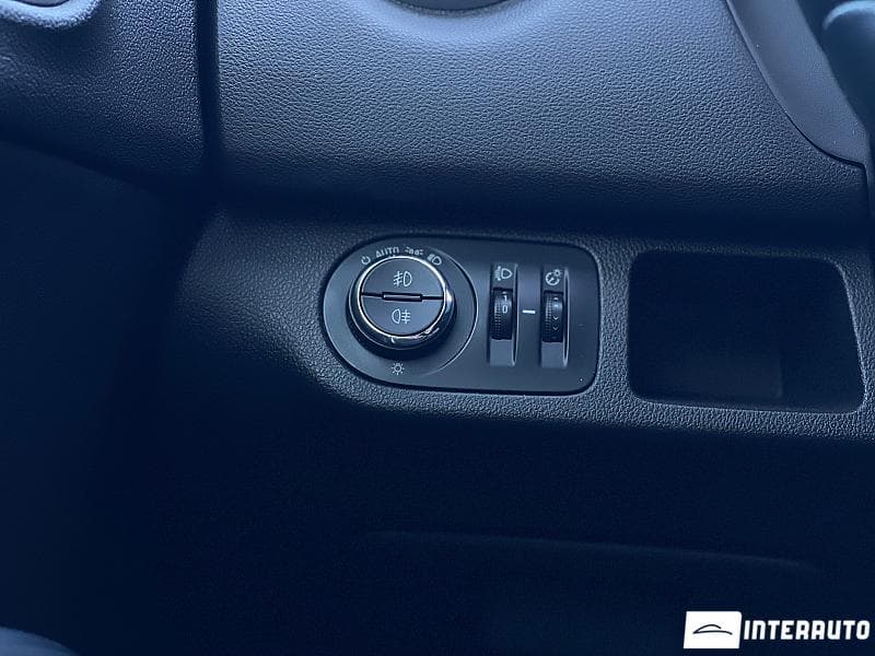 Opel Meriva 2015 — Миниатюра 7