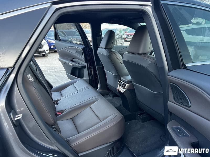 Lexus RX 350h 2023 — Миниатюра 10