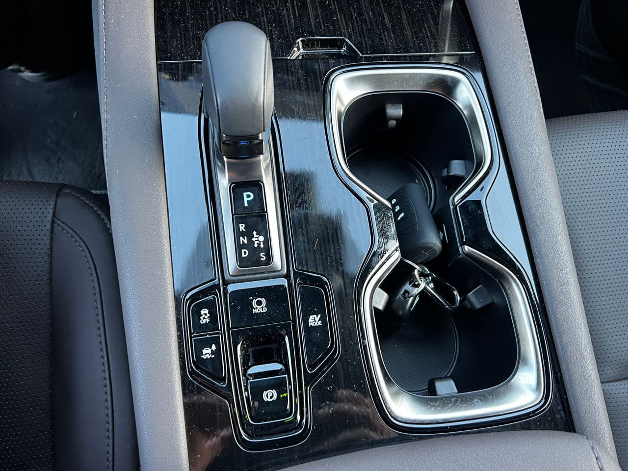 Lexus RX 350h 2023 — Миниатюра 17