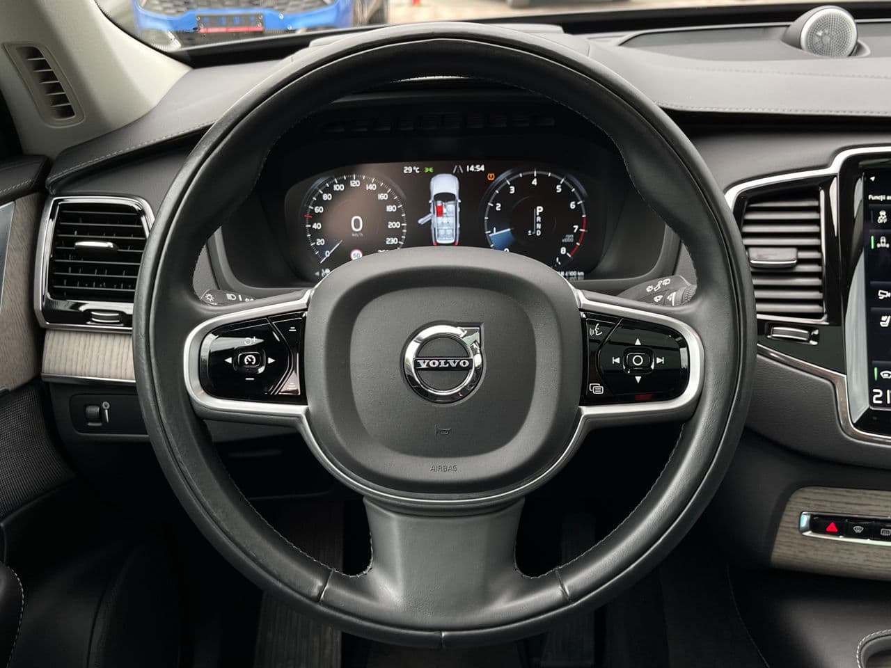 Volvo XC 90 2021 — Миниатюра 9