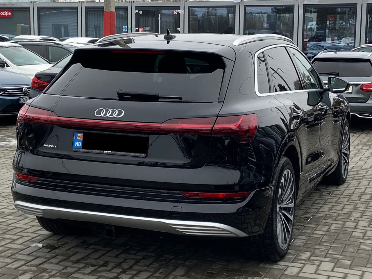 Audi E-tron 2019 — Миниатюра 2