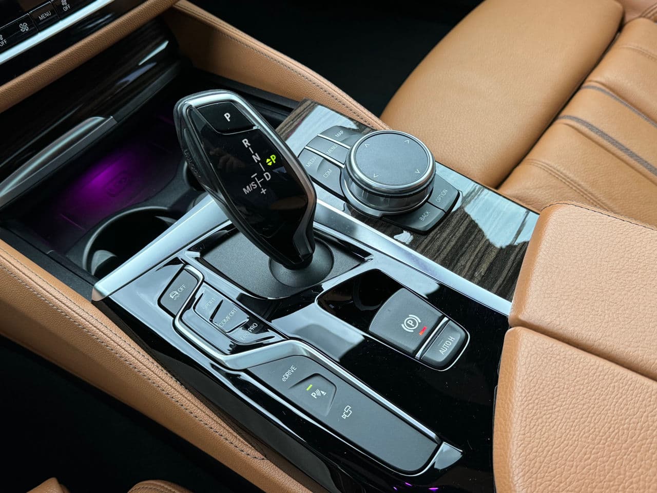 BMW 530e 2019 — Миниатюра 12