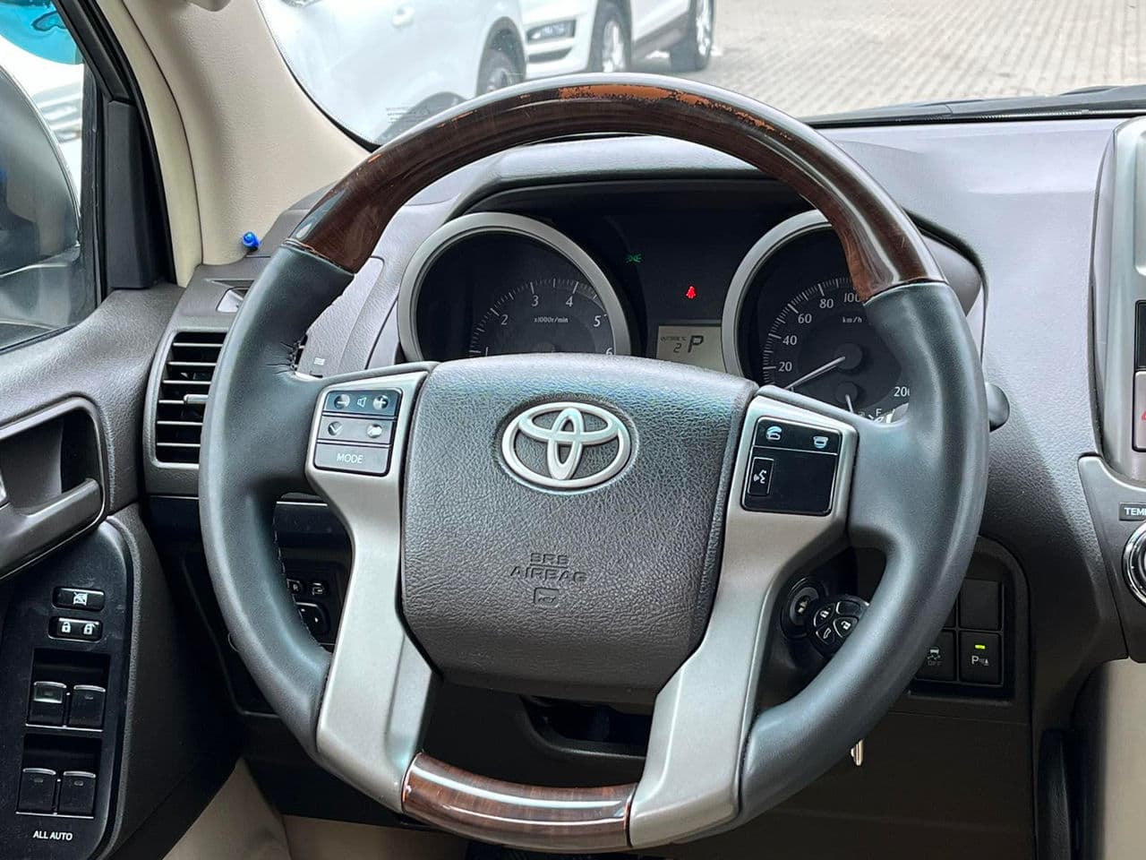 Toyota Land Cruiser Prado 2010 — Миниатюра 8