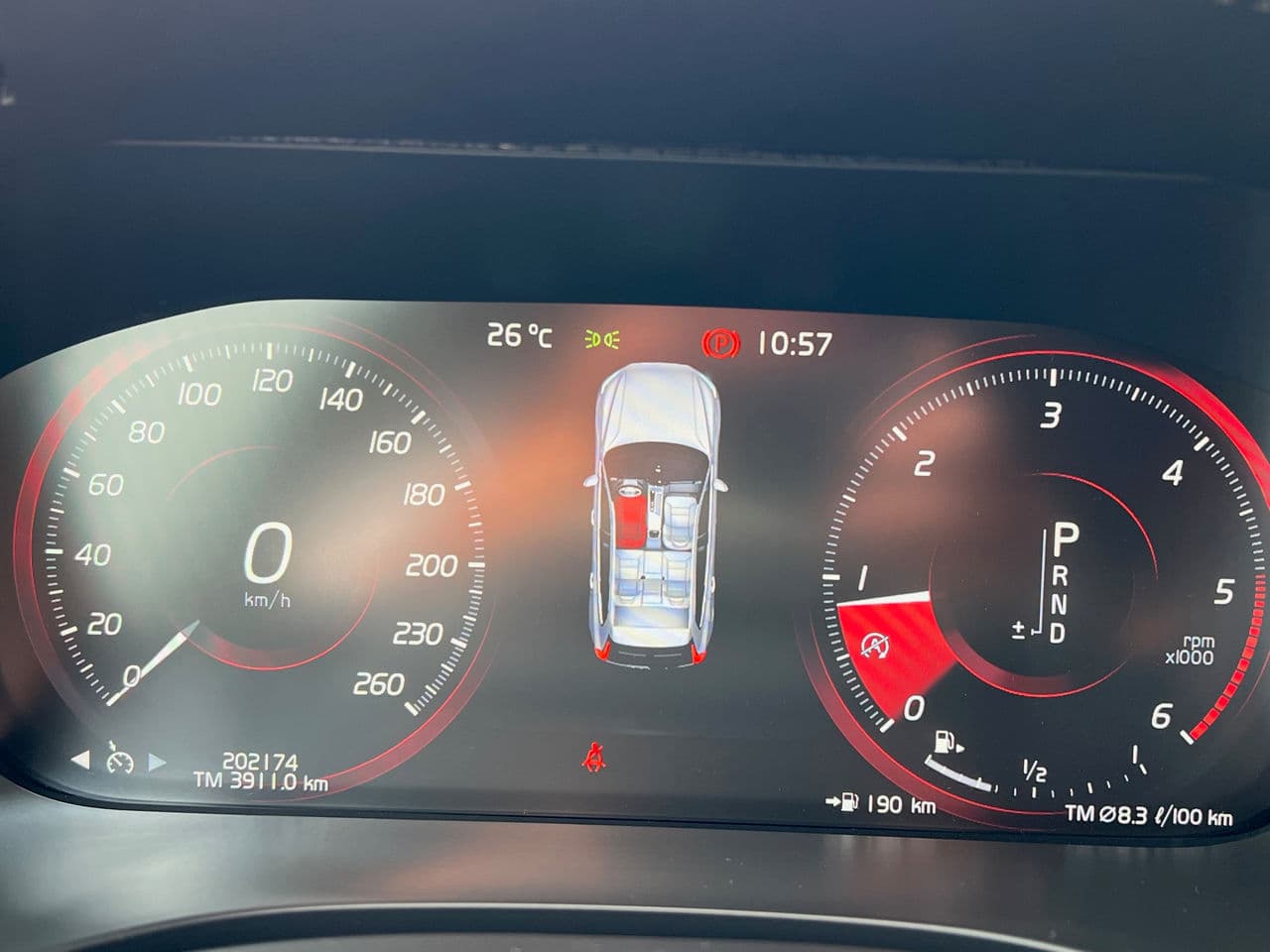 Volvo XC 60 2018 — Миниатюра 10