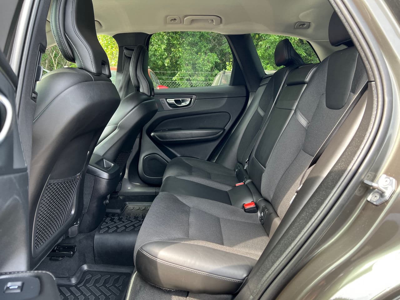 Volvo XC 60 2018 — Миниатюра 17