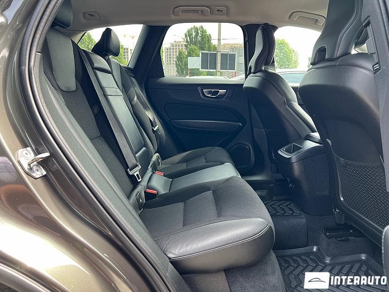 Volvo XC 60 2018 — Миниатюра 16