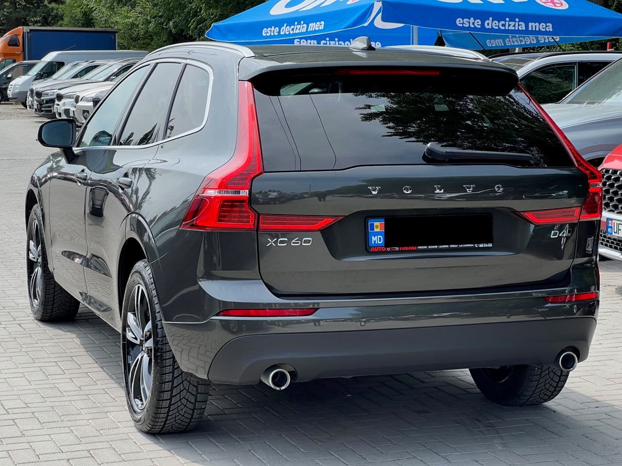 Volvo XC 60 2018 — Миниатюра 4