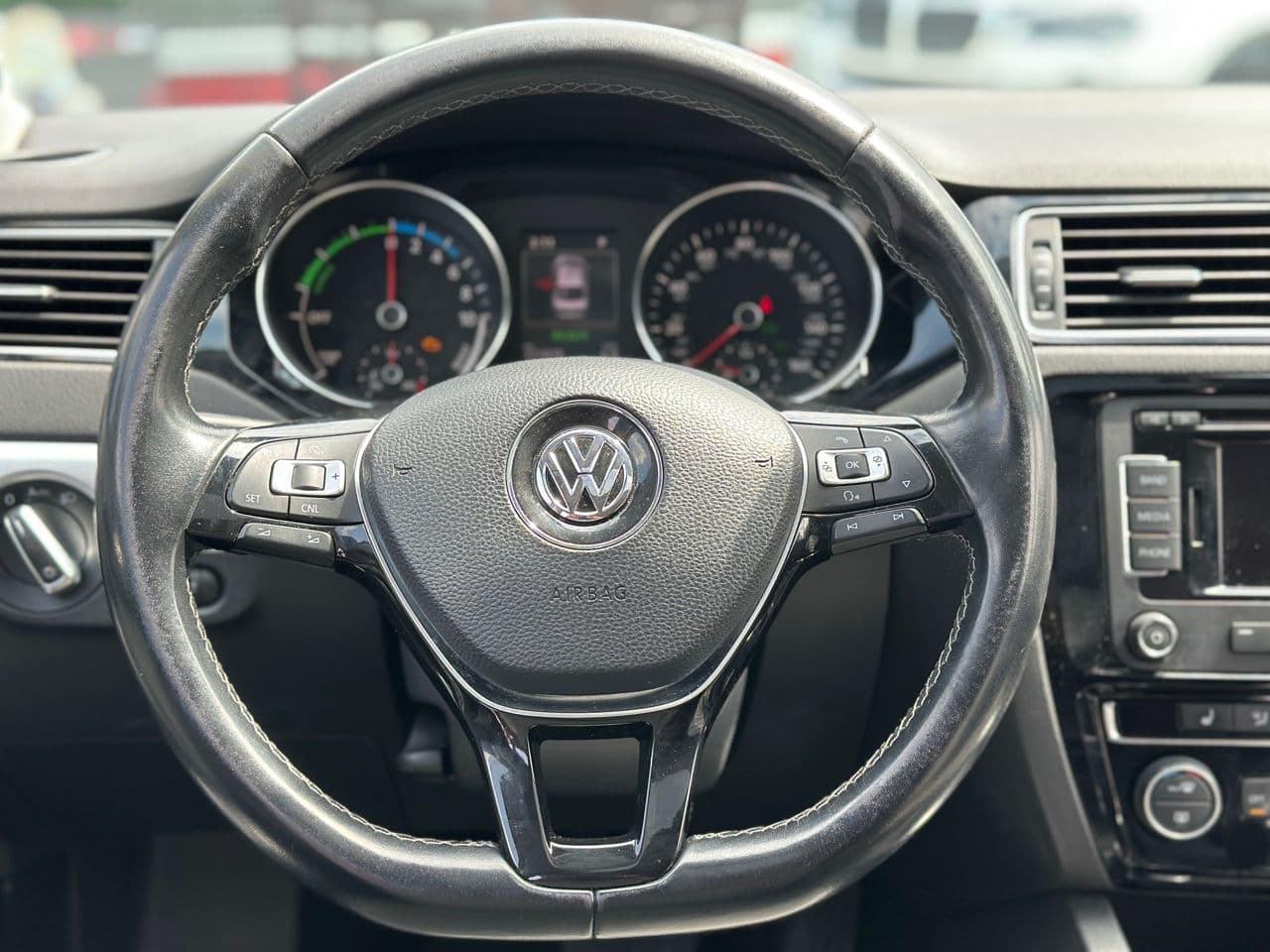 Volkswagen Jetta 2015 — Миниатюра 9
