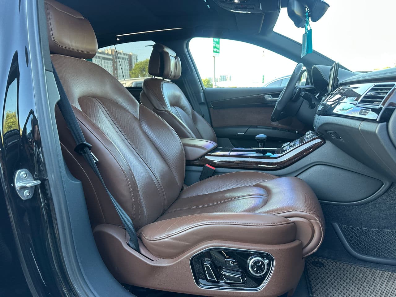 Audi A8 2017 — Миниатюра 16