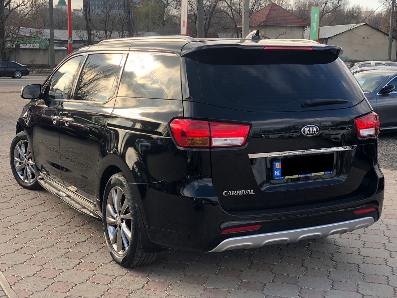 Kia Carnival 2017 — Миниатюра 2