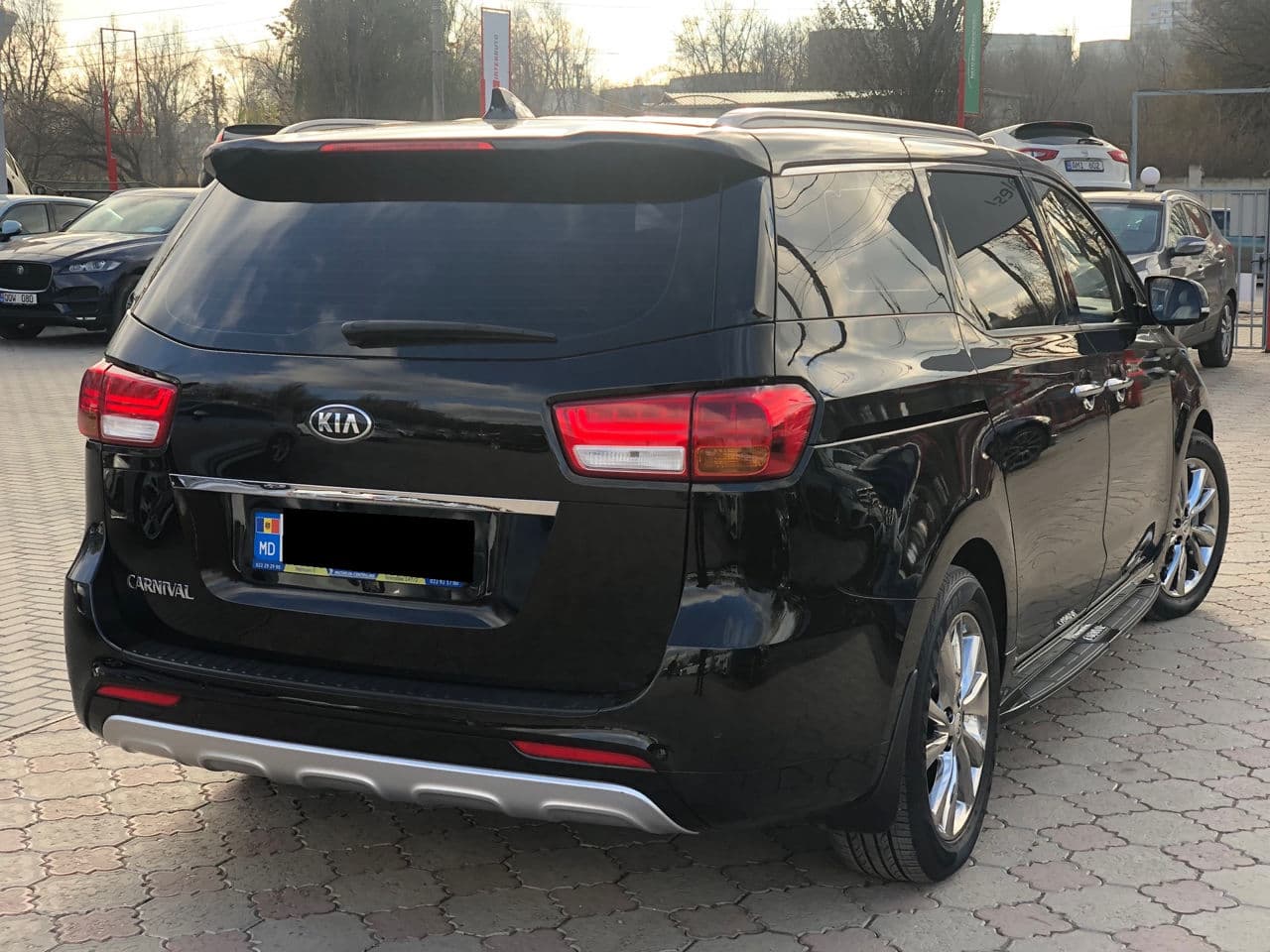 Kia Carnival 2017 — Миниатюра 3