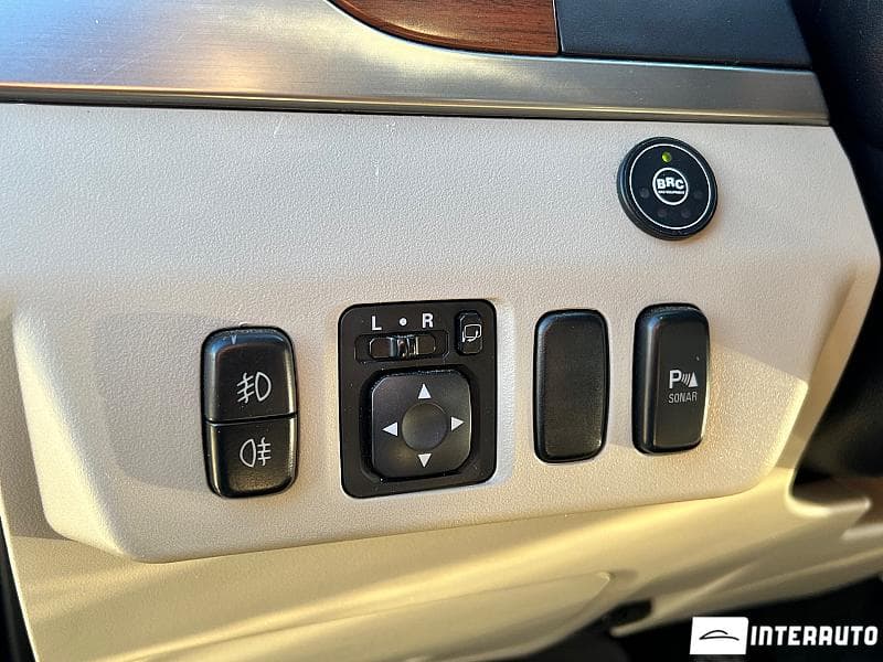 Mitsubishi Pajero 2009 — Миниатюра 17