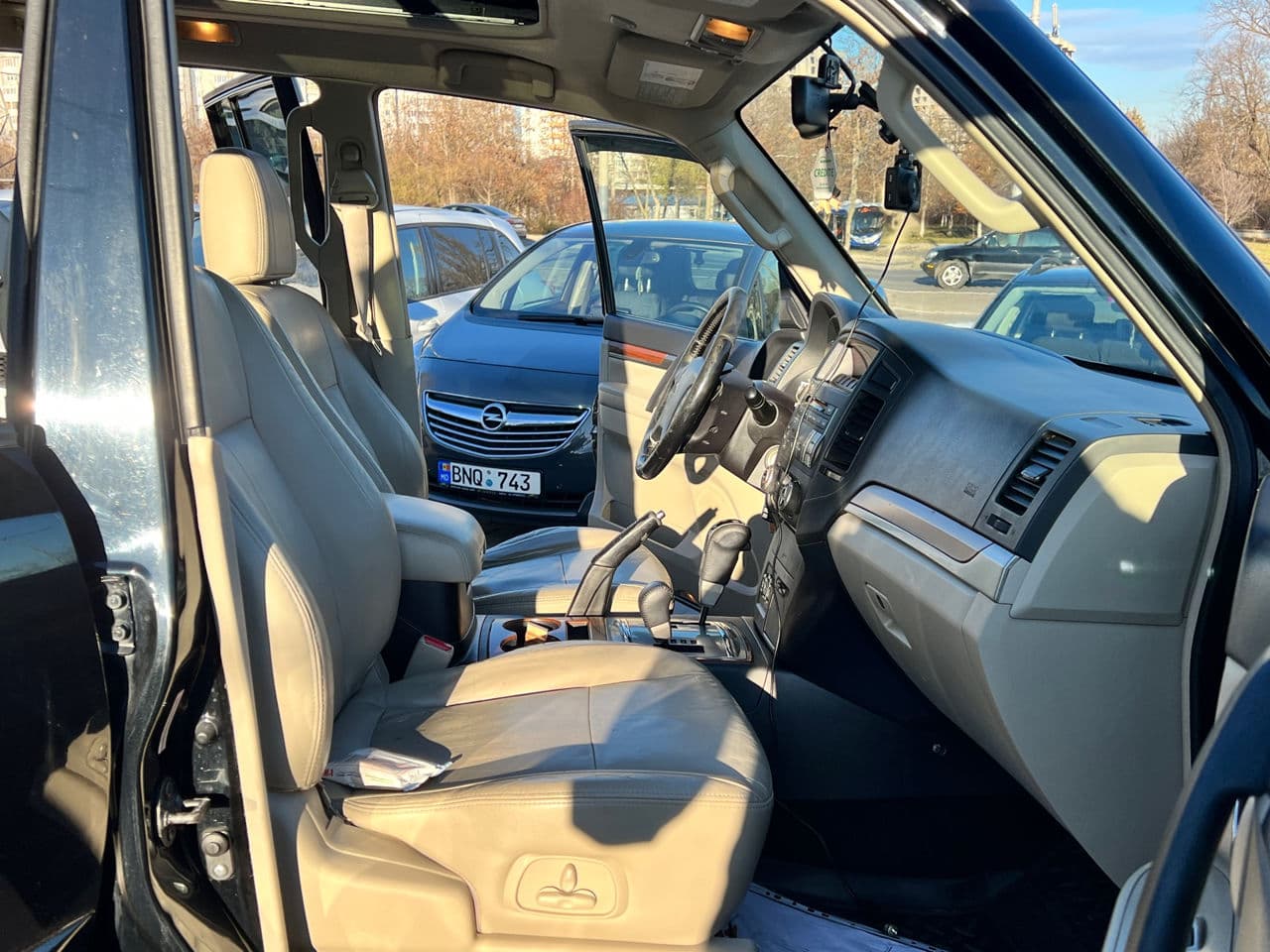 Mitsubishi Pajero 2009 — Миниатюра 6