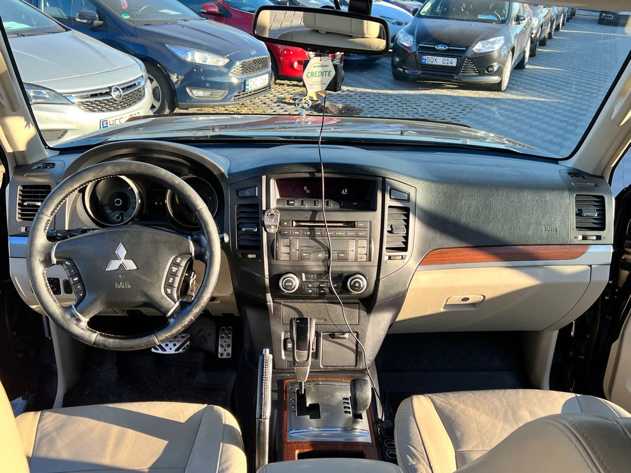 Mitsubishi Pajero 2009 — Миниатюра 7