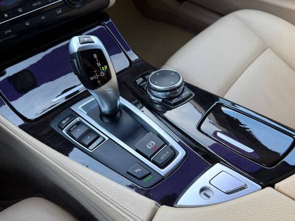 2014 BMW 528 — Miniatură 13