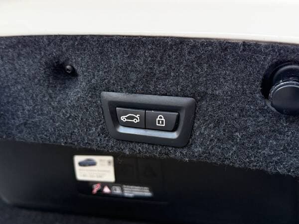 2014 BMW 528 — Miniatură 21