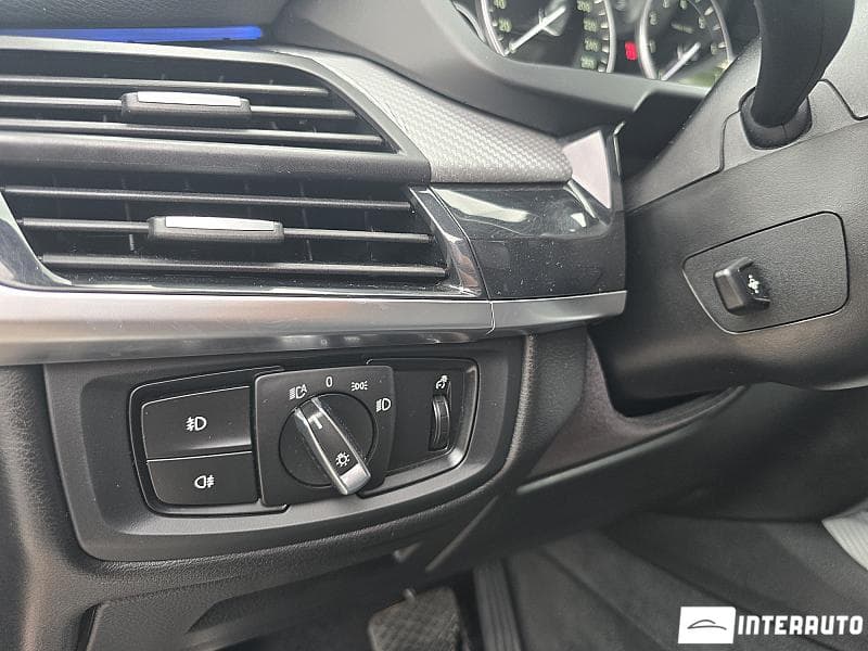 2018 BMW X5 4.0e — Miniatură 10