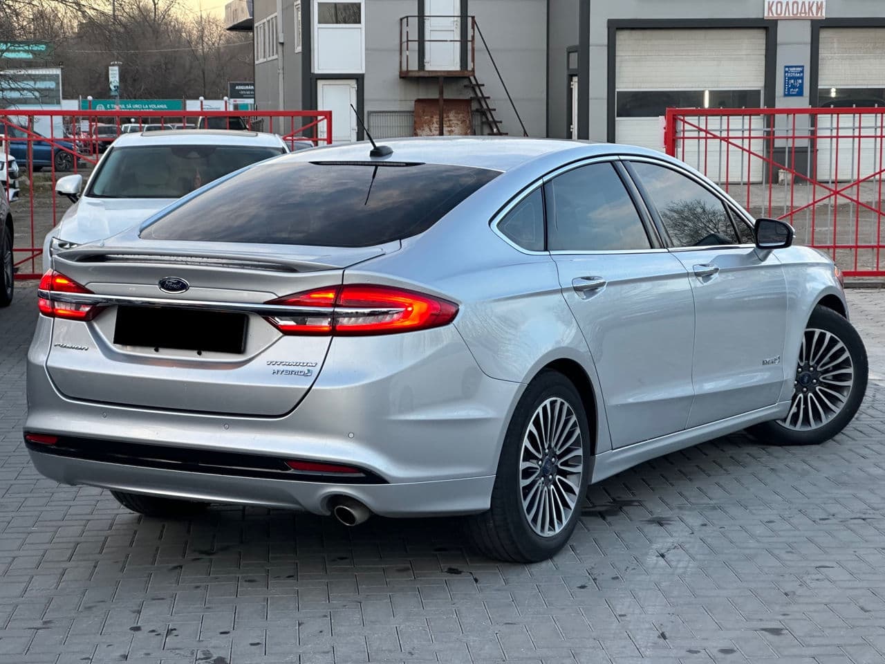 Ford Fusion 2018 — Миниатюра 3