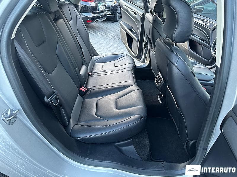 Ford Fusion 2018 — Миниатюра 16