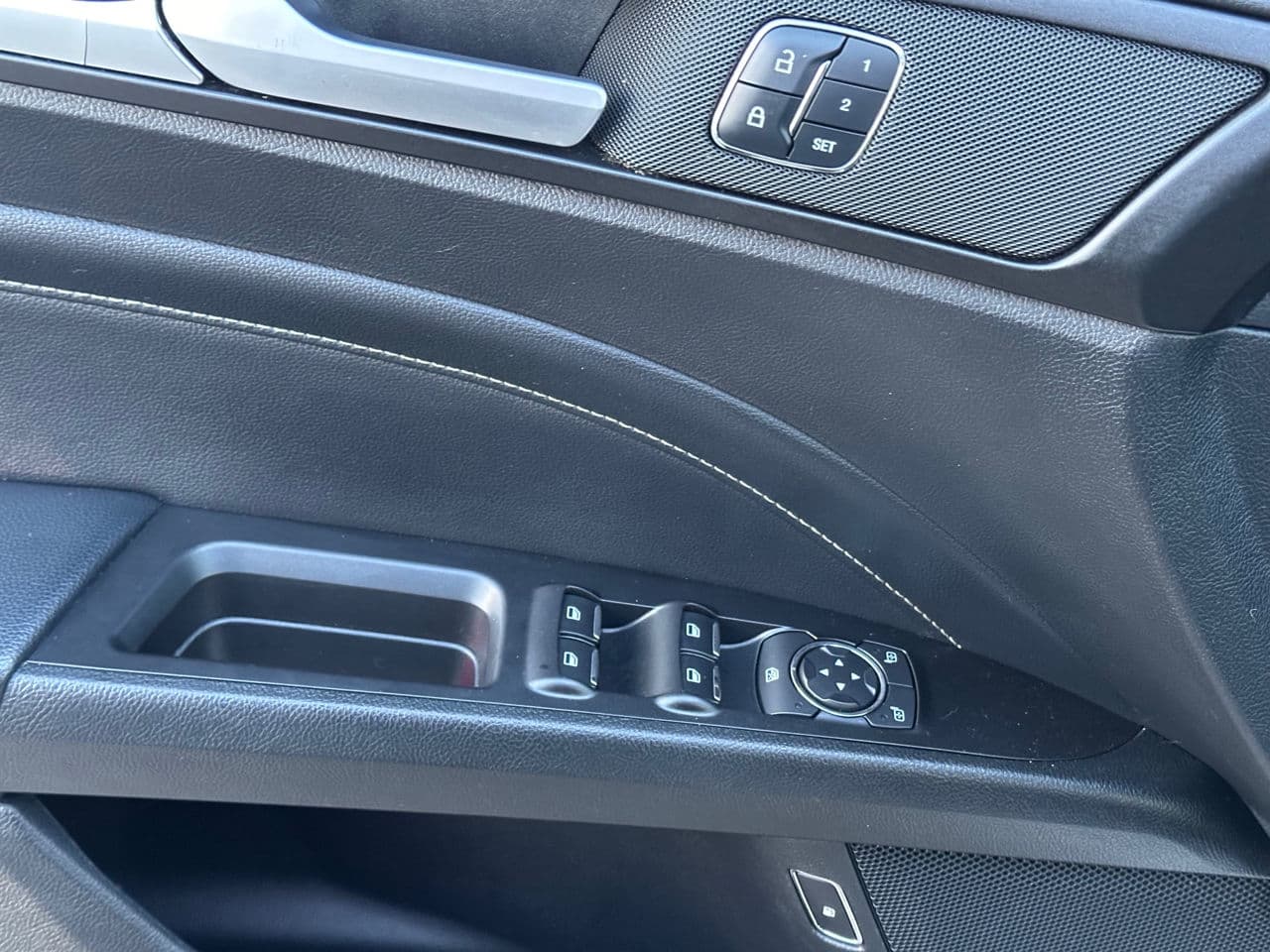 Ford Fusion 2018 — Миниатюра 13