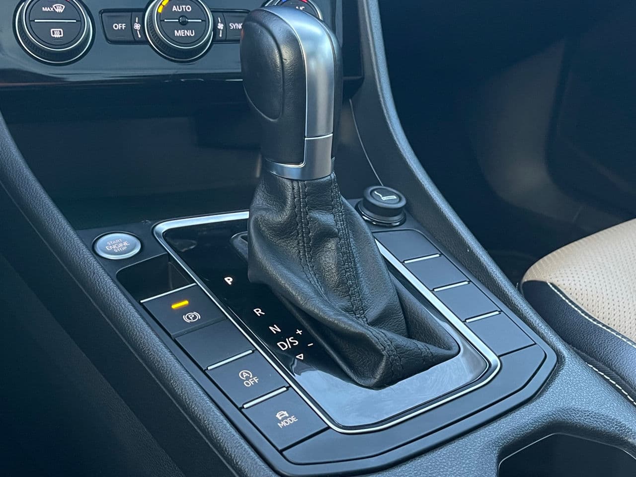 Volkswagen Jetta 2018 — Миниатюра 14